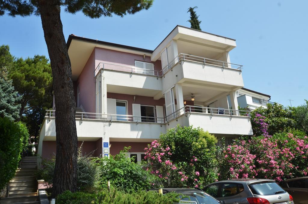 Apartment Borik Alma ロヴィニ エクステリア 写真